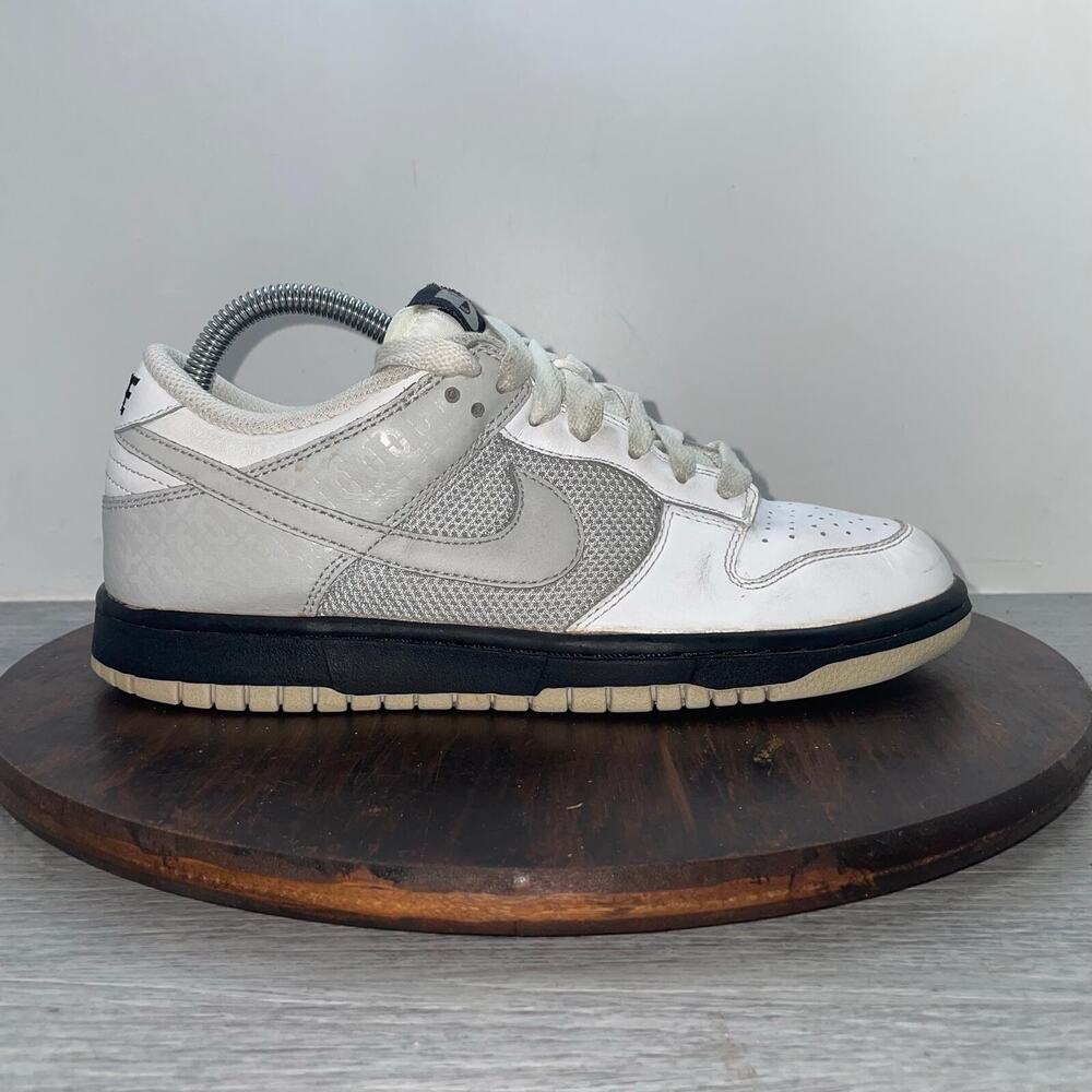 Nike Shoes Women's 8.5 SB Dunk Low "White Clam" Casual Sneakers Shoes 317813-101